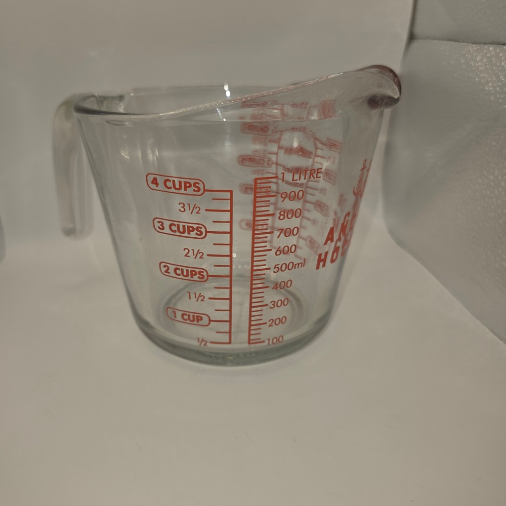 Anchor Hocking 4 Cup Glass Measuring Cup 1 Quart 32oz Red Graphics Dual Spout
